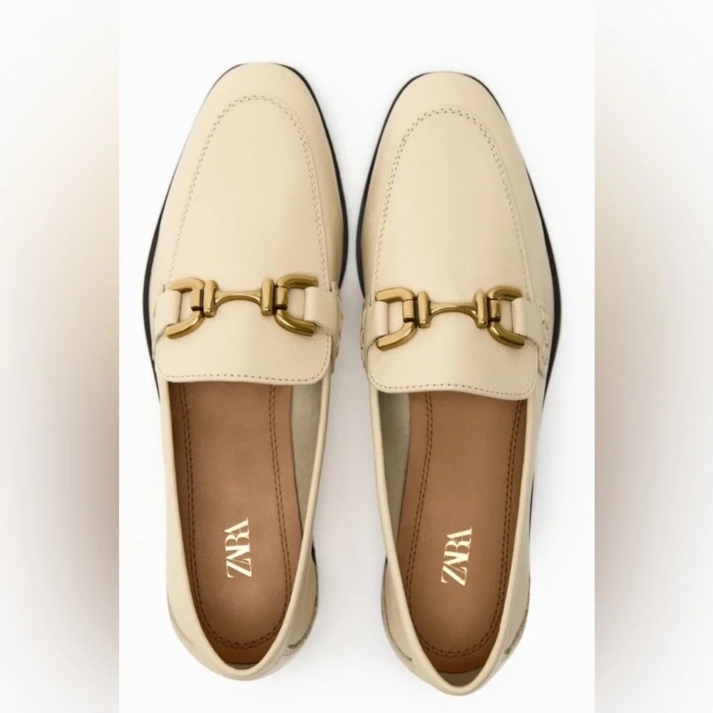 NWT. Zara Cream Soft Leather Loafers with Metal Buckle. Size 10.